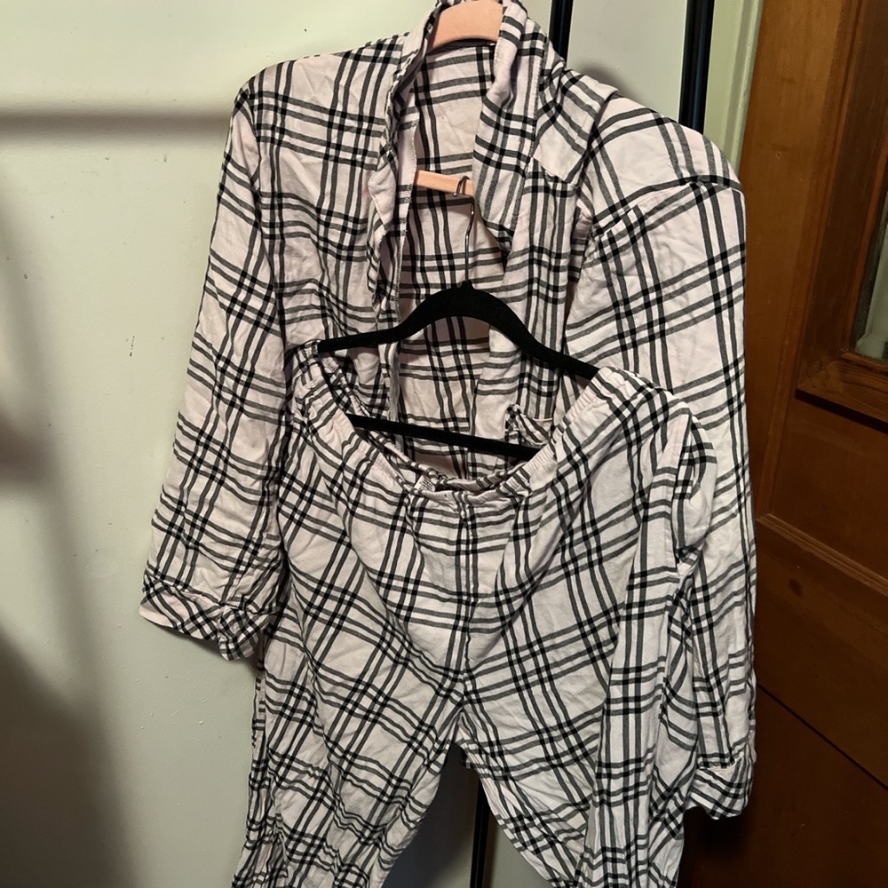 Victoria Secret sleepwear Set